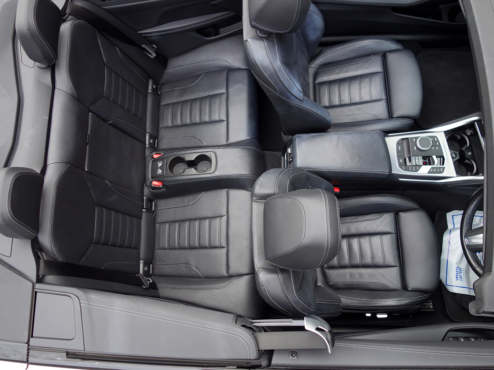 BMW 420i カブリオレ Mスポーツ